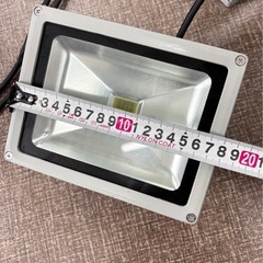 LED投光器 作業灯　2個セット シルバーの画像
