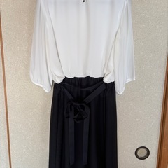 セレモニースーツ　レディーススーツの画像