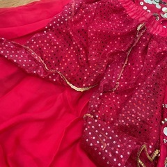 赤いシフォンコスプレ衣装の画像