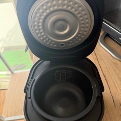 2022年製シャープ炊飯器の画像