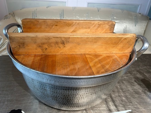 厚木蓋付き48㎝アルミDON打出円付鍋