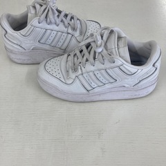 スニーカーの画像