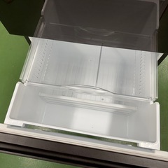 43 1F☆47送料無料 Panasonic 自動製氷機能付き冷蔵庫　21年製　335L  洗濯機　安いの画像