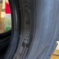 ブリヂストン2本＋ダンロップ2本 スタッドレスタイヤ4本セット 185/60R15 溝8mmの画像