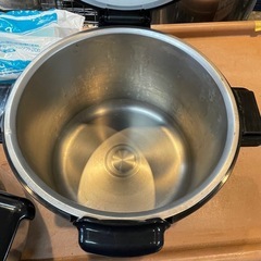 【引き取り限定】中古品　サーモス　シャトルシェフ　保温調理器の画像
