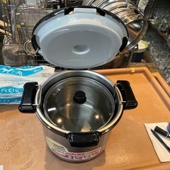 【引き取り限定】中古品　サーモス　シャトルシェフ　保温調理器の画像