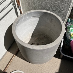 陶磁器プランター大
の画像