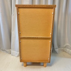 白い棚　扉付き　キャビネット　引き出しの画像