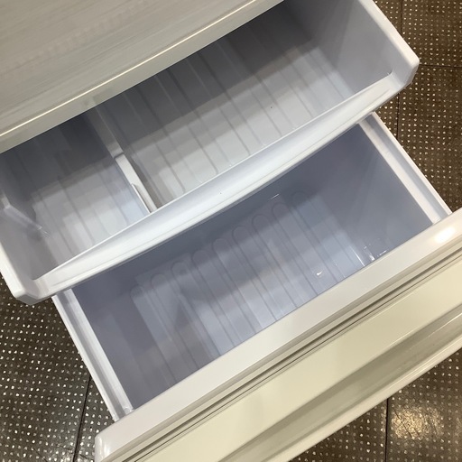 【安心！6ヶ月間の保証付き！】SHARP 2ドア冷蔵庫　入荷しました！
