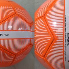 サッカーボール２個セット molten pelada F5L3000-WR / NIKE MARCURIAL FADEの画像