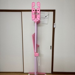 大量物干しラック　折りたたみ可能　キャスター付きの画像