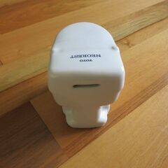 ☆☆　TOTO　NEOREST　トイレ型　貯金箱　　陶器製　　☆☆の画像