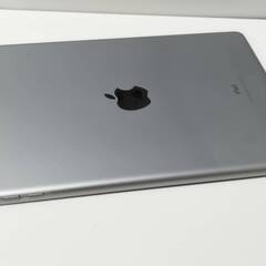 【Wi-Fi+Cellular】iPad 第5世代/A1823/32GB〈MP1J2J/A〉の画像