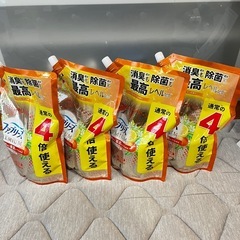 新品　未使用　ファブリーズ PREMIUM消臭スプレー布用詰替1280mLの画像