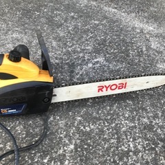 【動作確認済・中古】RYOBI リョービ　チェーンソーCS-3601の画像