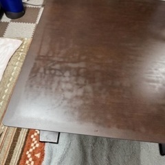 ダイニングテーブルの画像
