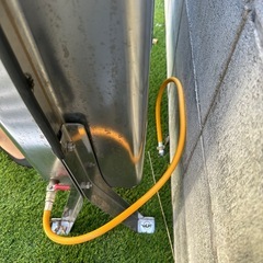 屋外用のステンレス製灯油タンクの画像