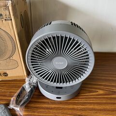 新古品2024年製　グレー　クワッズ QUADS クリーン3DDCサーキュレーター PURE AIR DC ピュアエアDC QS302 扇風機 小型 首振り　24畳の画像