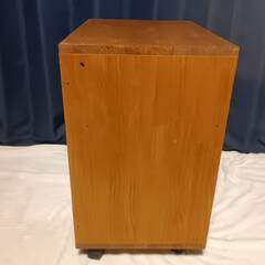 木製ラック　キャスター付きの画像