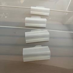 イケヤのクリア衣装けケースの画像
