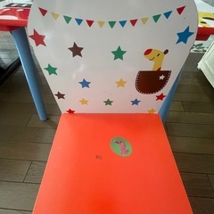 くまときりんの大冒険キッズテーブルとチェアの画像