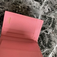 三つ折り財布　ピンクの画像