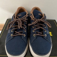 【美品】adidas スニーカー 25㎝
の画像