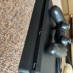 PlayStation 4 + DUALSHOCK4 の画像