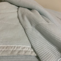 ☺️肌掛布団　掛布団　敷パッド  200✖️210cm  水色  化繊の画像