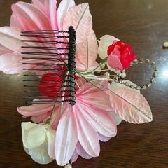 髪飾りの画像