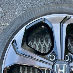 ホンダ ジェイドRS18インチ 225-45-18タイヤ付き1本の画像