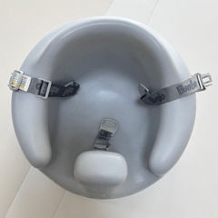 Bumbo バンボ ベビーチェア グレー 美品（ベルト付き） の画像