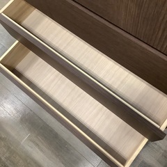 【軽トラ貸し出し無料！配送可！】丸繁木工　4段チェスト入荷しました！の画像