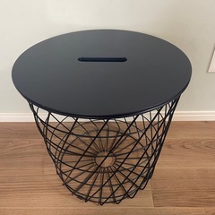 サイドテーブル　IKEA KVISTBRO ネイビーの画像