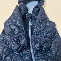 【UNIQLO・80サイズ】フード付き　ダウンジャケット　ジャンプスーツの画像