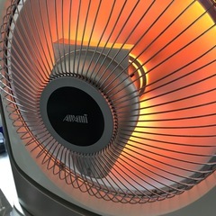 万代店　アマミ　電気ストーブ　リモコン付きの画像