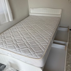 急募！綺麗なセミダブルのフレーム¥0の画像