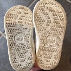 adidas子供靴の画像