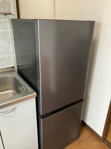 Y1010★美品★冷蔵庫AQR-20P AQUA 2023年製　200L