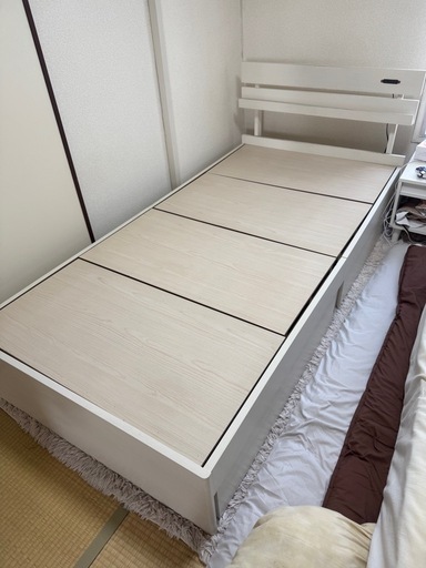 シングルベッド