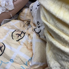 ちいかわ 羽毛布団 カバー ほんたい本体の画像