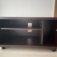 キャスター付きテレビ台（幅66.5cm・ウォールナット）の画像