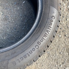 スタッドレスタイヤ　コンチネンタル　Viking Contact6 215/55 Ｒ16 T XL 4本セット　の画像