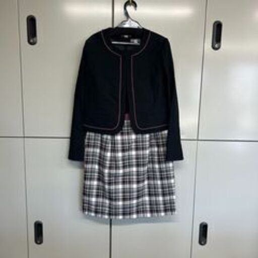 ※値下げしました※☆新品☆事務服 受付 ジャケット＋ワンピース【13号】