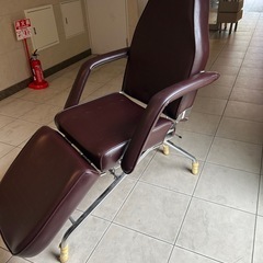 美容室用折りたたみデッキチェアの画像