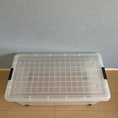 プラスチック収納ケースの画像