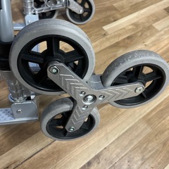 LVYUAN（リョクエン）⭐︎階段3輪折りたたみ台車の画像