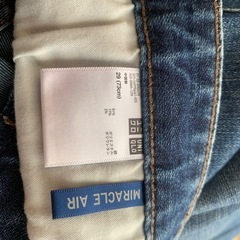 UNIQLO ジーンズの画像