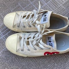 COMME des GARÇONS PLAY × CONVERSE スニーカーの画像