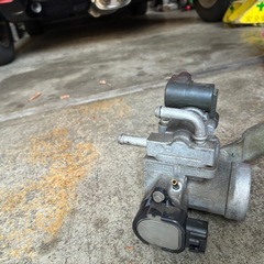 プレオスロットルボディ　ISCバルブ、スロットルポジションセンサー付き！の画像